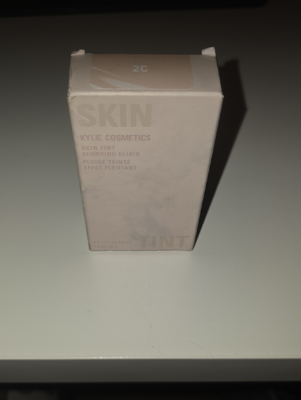 Reserved**Kylie Cosmetics Skin Tint Blurring Elixir - Light Beige (2C)